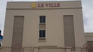 Le Ville Hotel And Suites