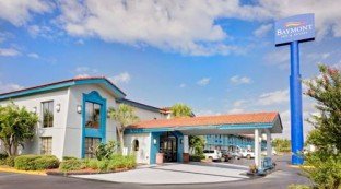 Baymont Inn & Suites Jacksonville Orange Park