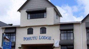 Pohutu Lodge Motel